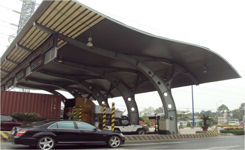 Hanoi highway tool station
